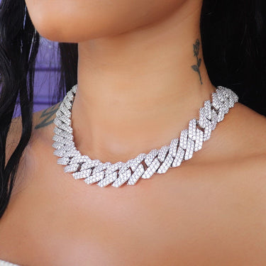 Diamond Prong Link Necklace in White Gold - 19mm