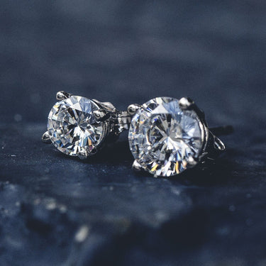 14k Round Cut Diamond Earrings - Pair