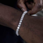 Round Cut Tennis Bracelet in White Gold - 5mm