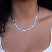 Herringbone Necklace in White Gold - 4mm