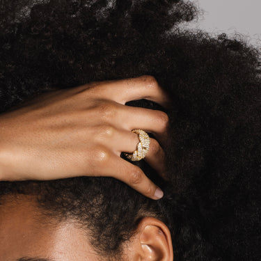 Diamond Prong Ring in Yellow Gold