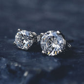 14k Round Cut Diamond Earrings - Pair