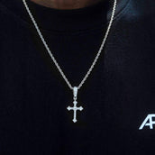 Micro Celtic Cross V.1 in White Gold