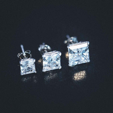 14k Square Cut Diamond Earring - Single Stud