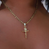Crucifix Pendant in Yellow Gold