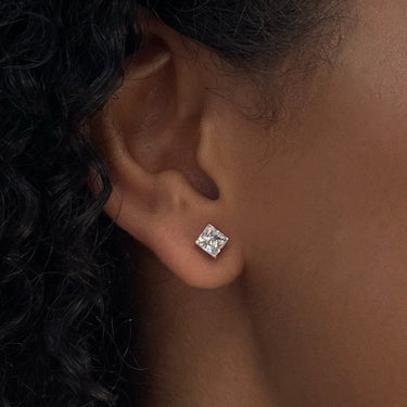 14k Princess Cut Stud Earrings in White Gold